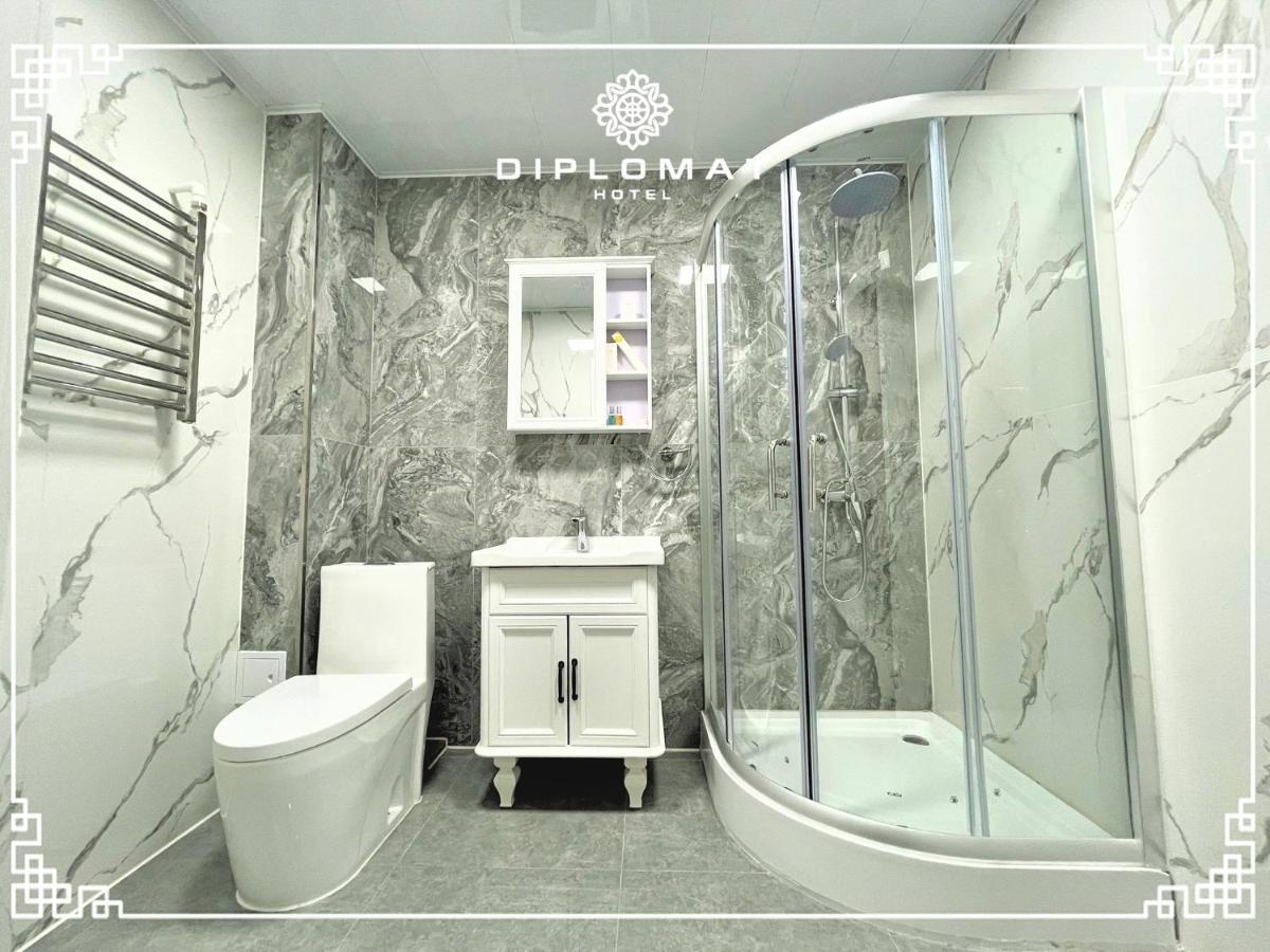Diplomat Noble Hotel ウランバートル エクステリア 写真
