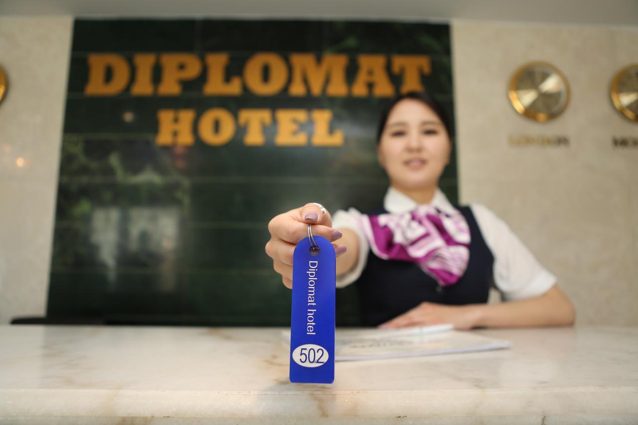 Diplomat Noble Hotel ウランバートル エクステリア 写真